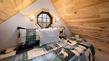 1 bedroom, desk, free WiFi, bed sheets