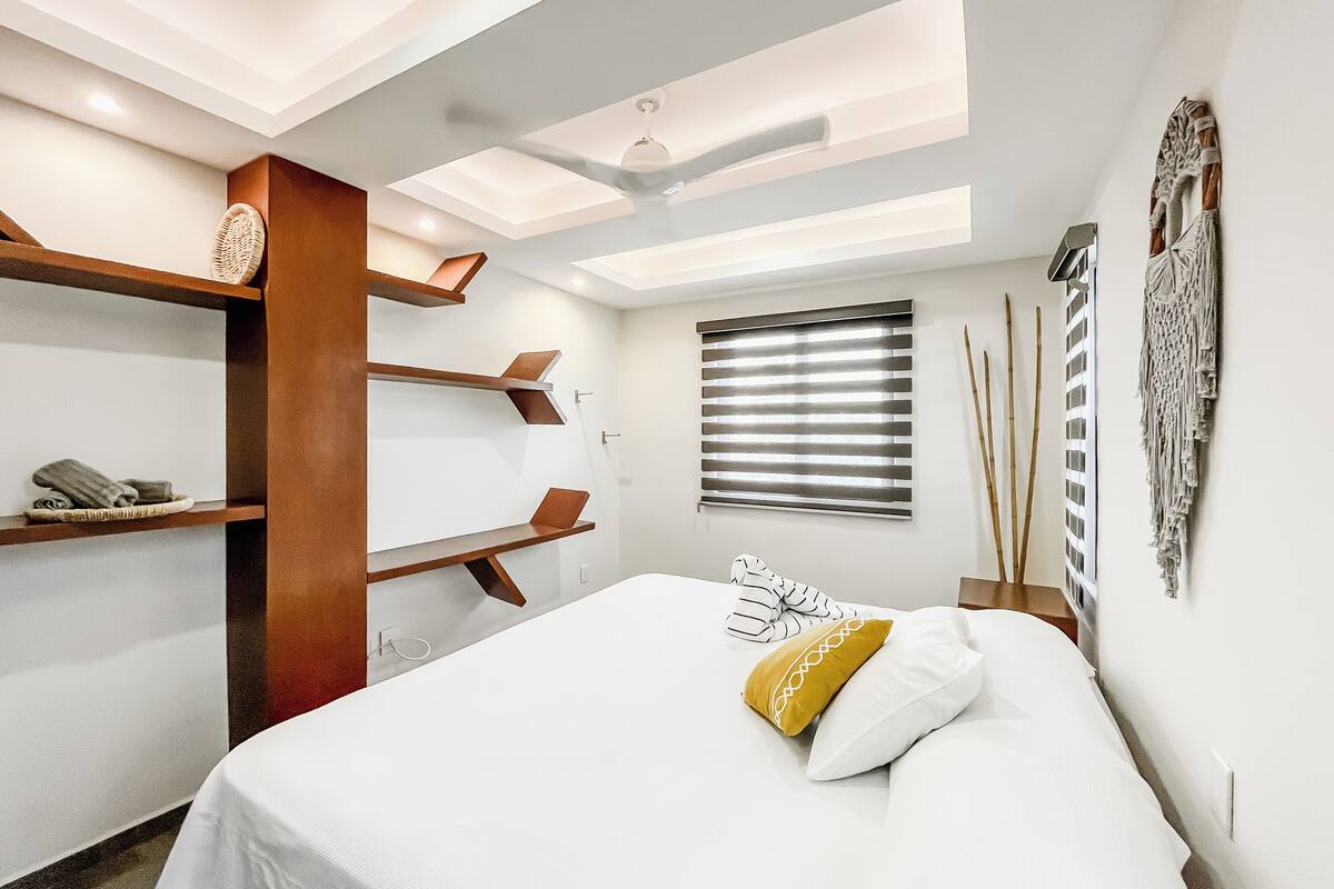 Deluxe Loft | Bathroom