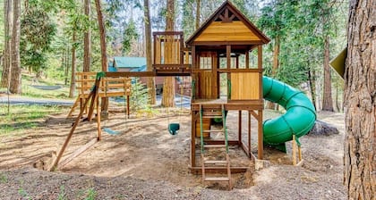 Private A/C Playset Zip-Line Huge Deck Firepit