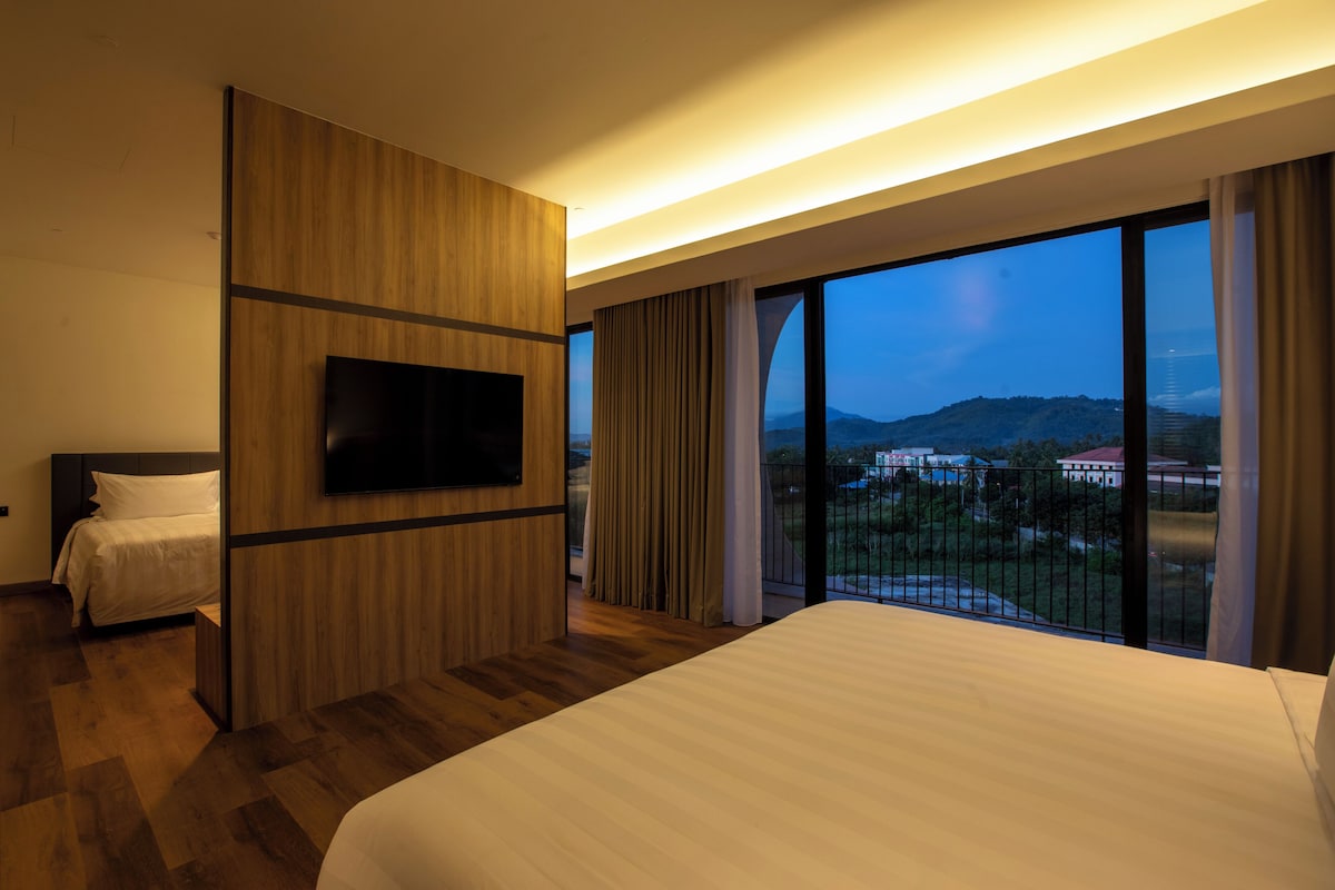 Family Suite (Superior)