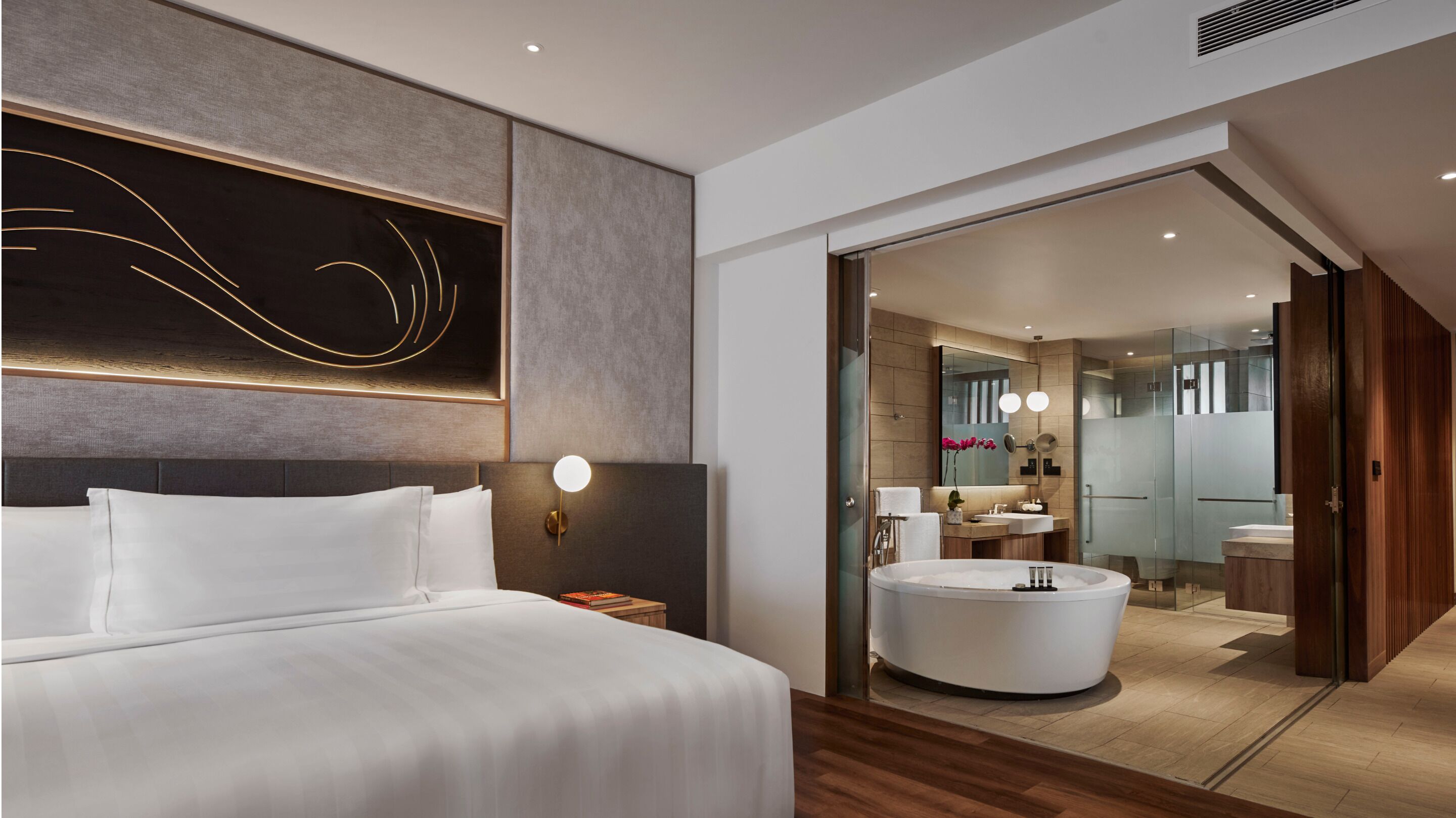 Premier Room, 1 King Bed, Ocean View | In-room safe, desk, blackout drapes, iron/ironing board