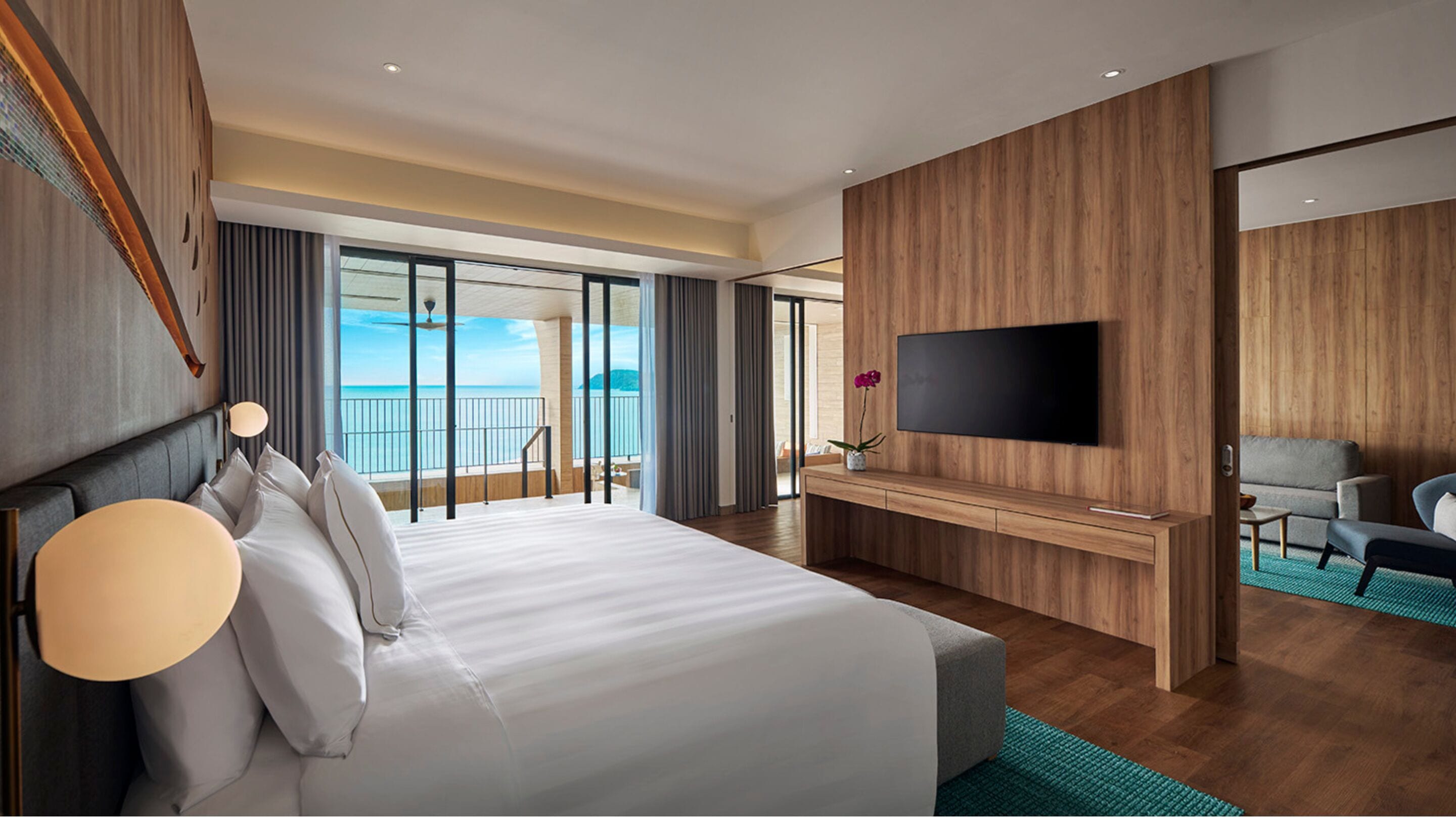 Premier Suite, 1 King Bed, Ocean View | In-room safe, desk, blackout drapes, iron/ironing board