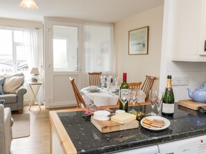 Cottage | Dining - Merlin (Kingsbridge)