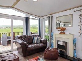 Cottage | Living area