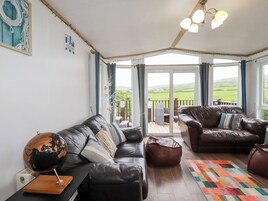 Cottage | Living area