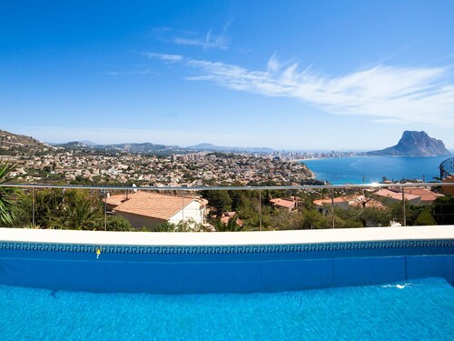 Large, beautiful 5- bedroom villa with private pool