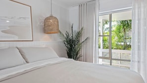 5 bedrooms, iron/ironing board, free WiFi, bed sheets