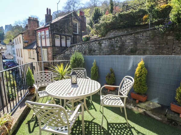 Kirkham House - Matlock