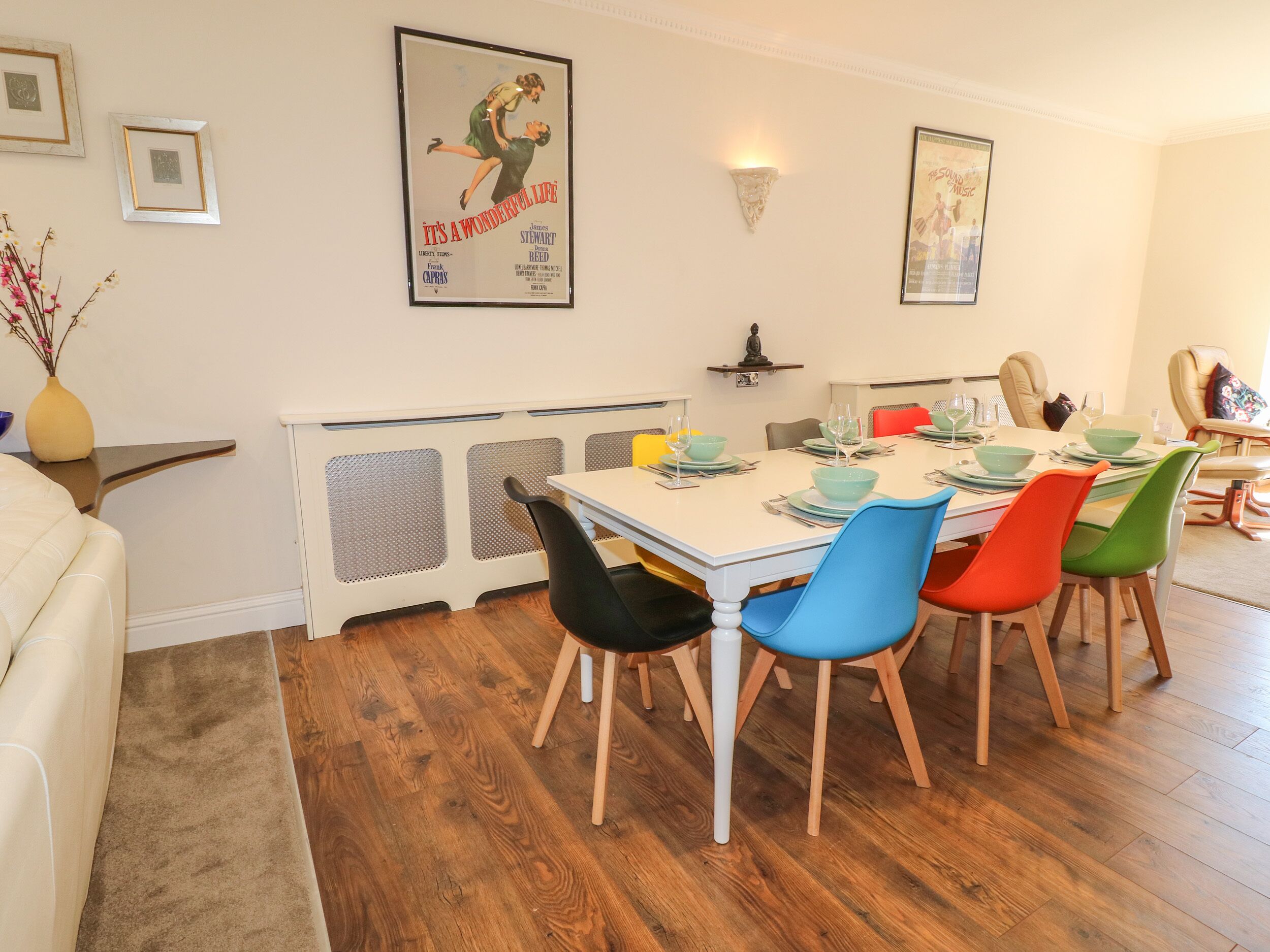 Cottage | Private kitchen | Fridge, dishwasher, electric kettle, toaster