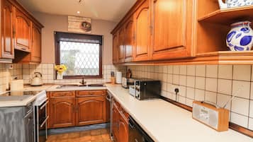 Cottage | Interior