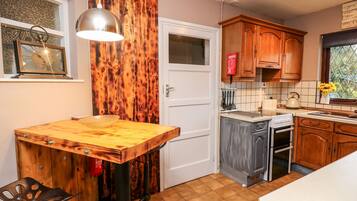 Cottage | Interior