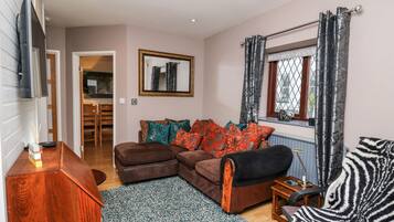Cottage | Interior