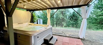 Spacious 5-bedroom dome home 13 min from Goldendale Observatory