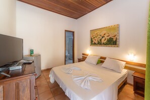Free WiFi, bed sheets - Lontra Pantanal Hotel (Corumba)