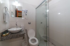 Standard Room | Bathroom | Shower, hair dryer, towels, soap