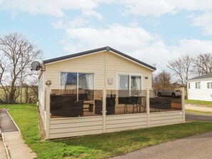 Cottage | Exterior - Two Little Ducks (Scarborough)