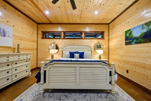 4 bedrooms, travel crib, free WiFi, bed sheets