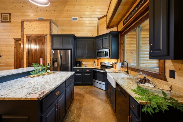 Frigorífic, microones, forn i placa de cuina