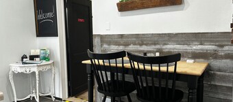 Private, Beautiful apartment in historic district 1/1