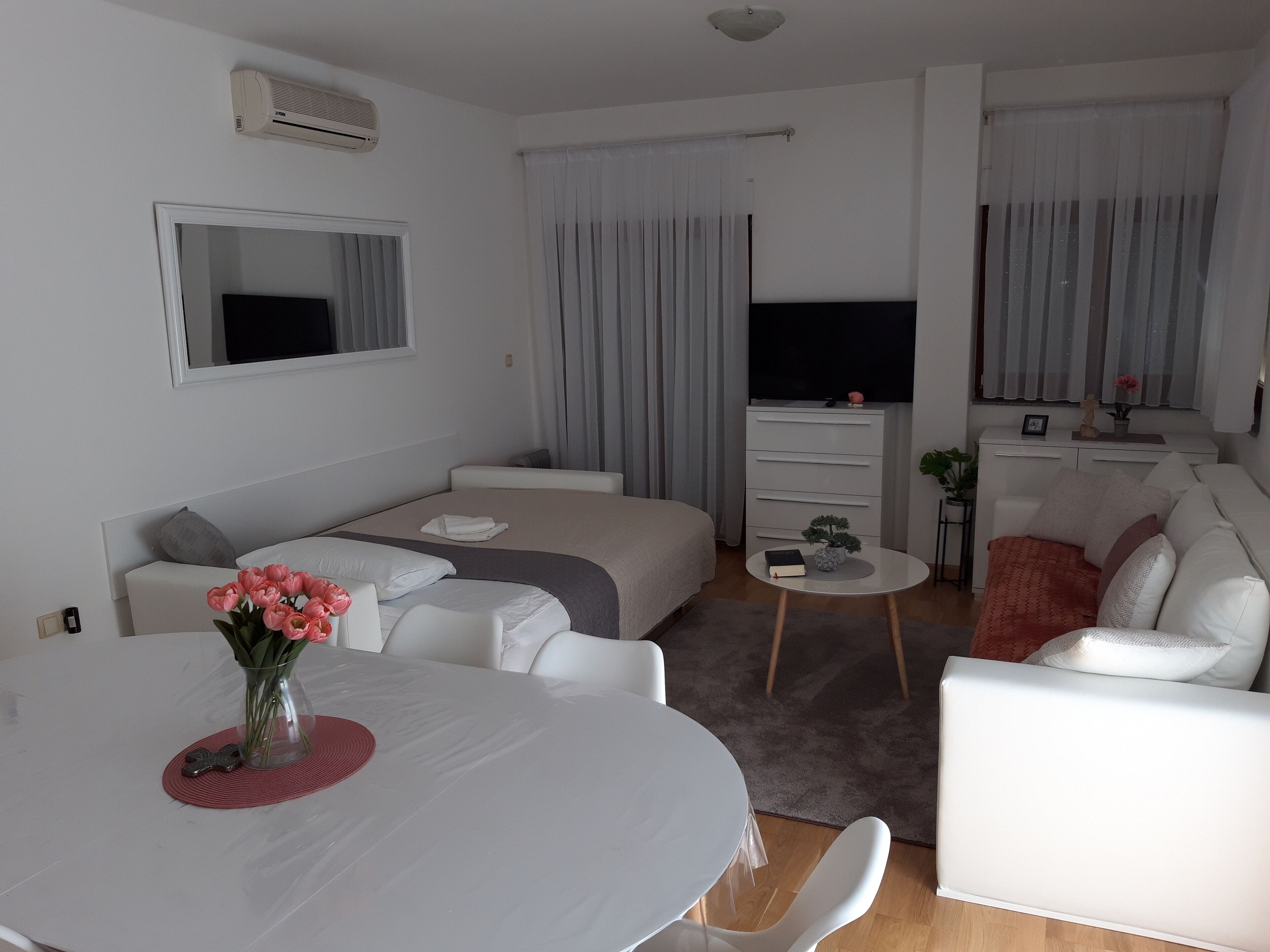 2 chambres, bureau, fer et planche à repasser, Wi-Fi