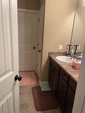 Suihkun ja ammeen yhdistelmä