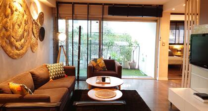 Luxury ground floor apartment palm beach 100 meters from the beach