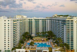 Exterior - Luxurious 3/3 Ocean View Condo 1413 - Located at 1 Hotel & Homes South Beach (Miami Beach)