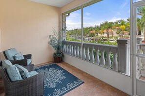 Property grounds - Waterfront! Boat dock available for, families welcome! (Homosassa)