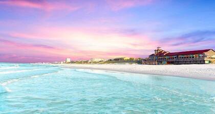 Private Backyard Pool, Golf Cart, Walk to Beach, 18 Blue Surf Lane!