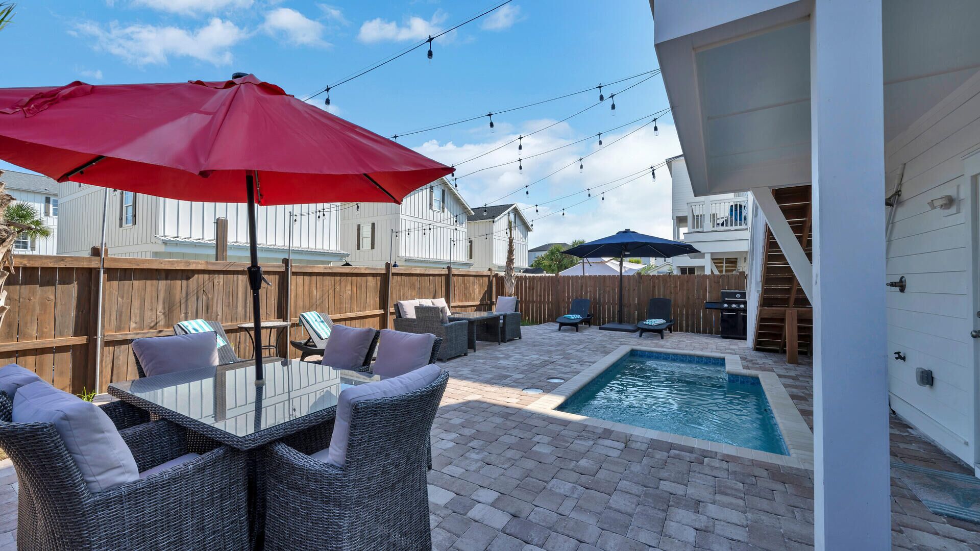 Spacious Backyard for Entertaining