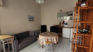 TV - Duplex 100 m from the beaches, for 4/5 people in Mimizan plage (MIMIZAN)