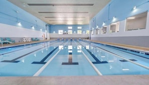 Piscine intérieure