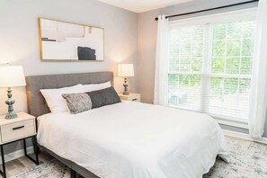 5 chambres, fer et planche à repasser, lit parapluie, Wi-Fi