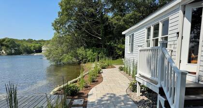 Private Lake Front Cottage