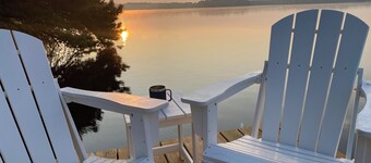 Private Lake Front Cottage