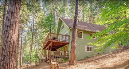 Serene Skylit Stays in BLS with access to Lakes, Pool & Many Amenities
