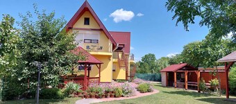 Holiday home near the eco-centre, with WiFi, air conditioning and swimming pool