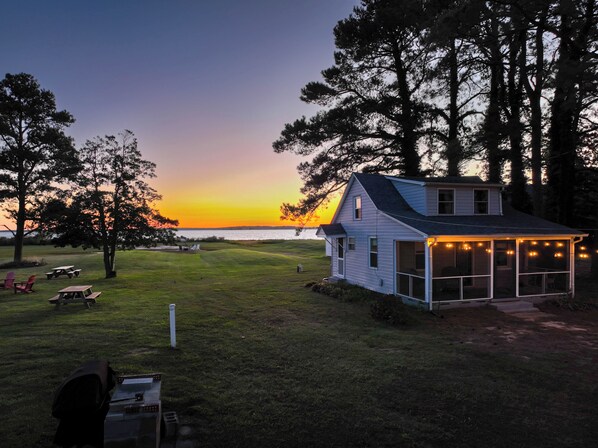 Exterior - Pet Friendly Delightful Waterfront Cottage on Hoopers Island, MD. (Fishing Creek)