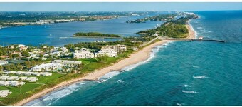 Gorgeous 1 BR Right Outside Beautiful Florida Beach