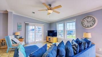 Smart TV, video games