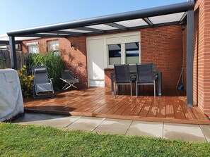 Terrace/patio - Vacation cottage Ohrenqualle (Dornumersiel)