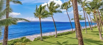 Puamana 167-4. See and hear the ocean 200 feet away! 2 huge 20' x 15' lanais!