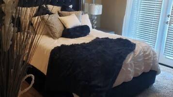 2 bedrooms, in-room safe, iron/ironing board, free WiFi