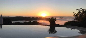 The Melbourne Tram- Noosa Hinterland Farm Stay & Nature Retreat