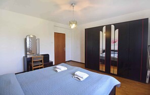 3 bedrooms, WiFi