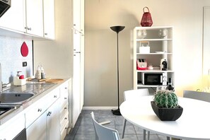 Fridge, microwave, oven, dishwasher
