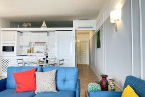 Living area - Domus Sicily - The Sea in a Room (Palermo)