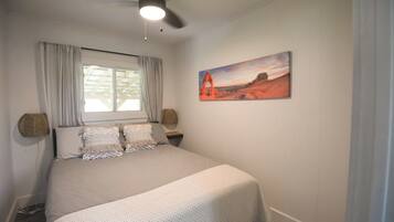 4 habitaciones, cuna de viaje, wifi gratis y ropa de cama