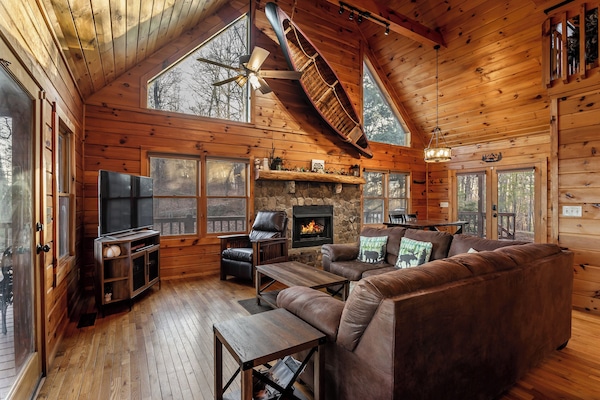 Smart TV, lareira, videogames