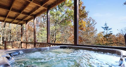 Mountain views~Near the River~Playground~Pet Friendly!